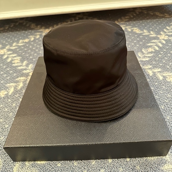 Prada Black Logo Nylon Bucket Hat in XS - Picture 6 of 14